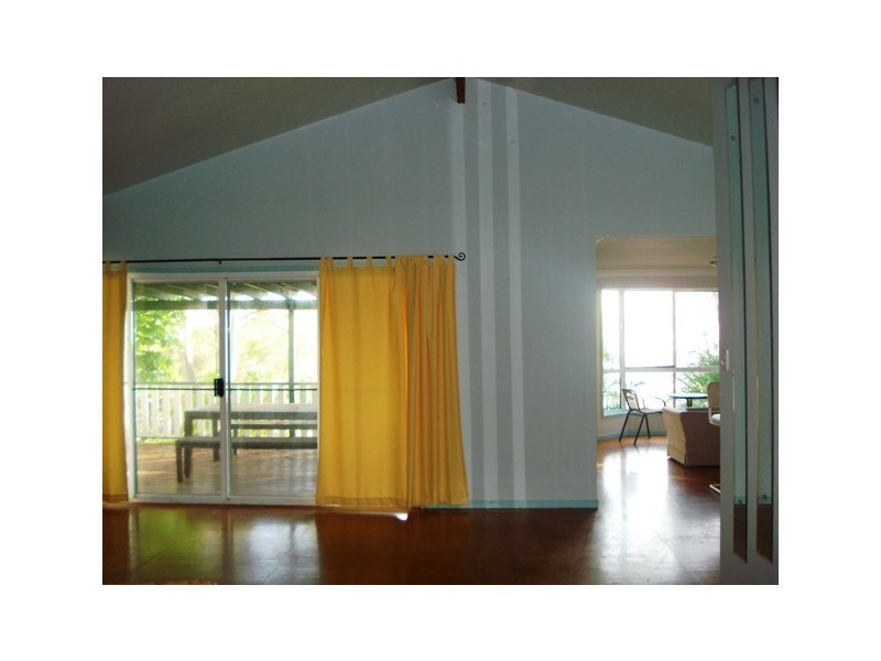 3 Goodsell Crescent, Lamb Island QLD 4184