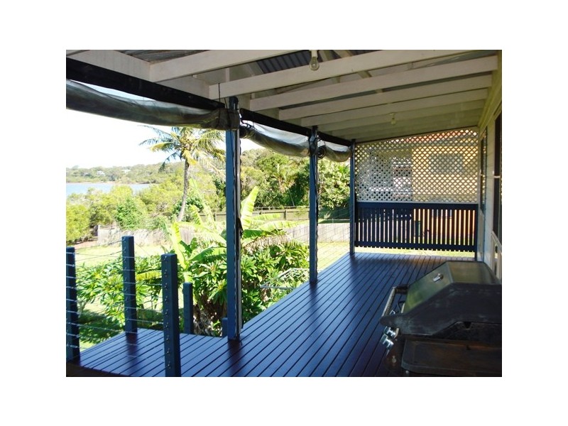 38 Coorong Street, Macleay Island QLD 4184