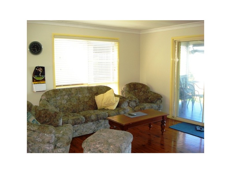 38 Coorong Street, Macleay Island QLD 4184