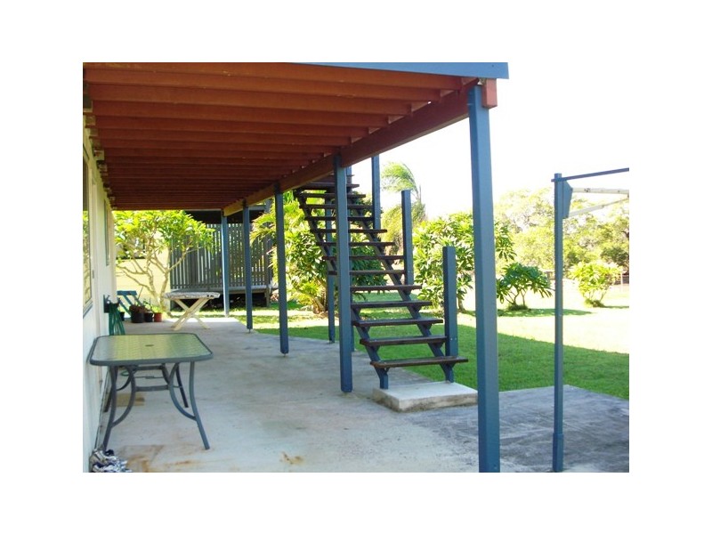 38 Coorong Street, Macleay Island QLD 4184