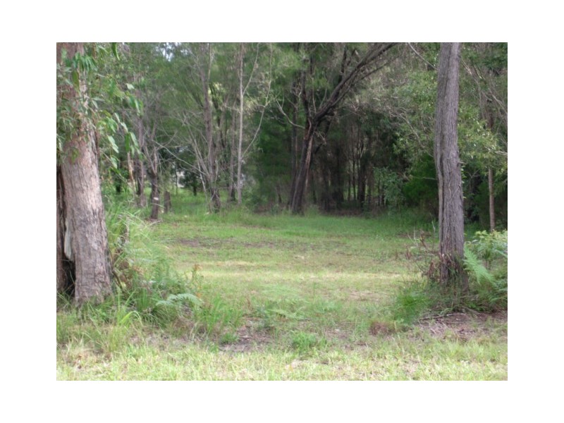 6 KESTREL ST, Macleay Island QLD 4184