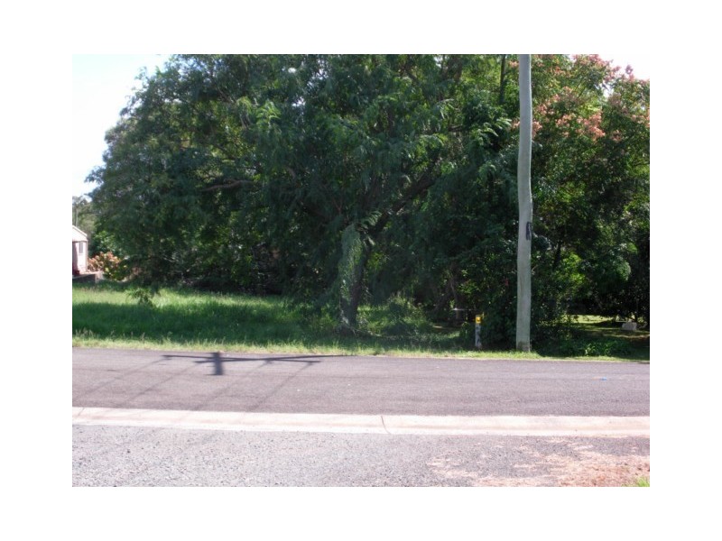 19 CURLEW ST, Macleay Island QLD 4184