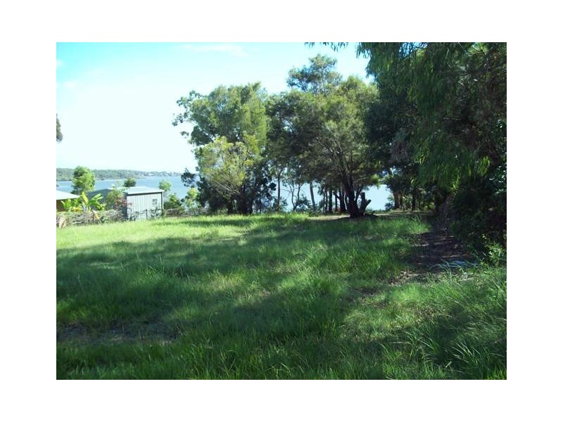 78 Timothy Street, Macleay Island QLD 4184