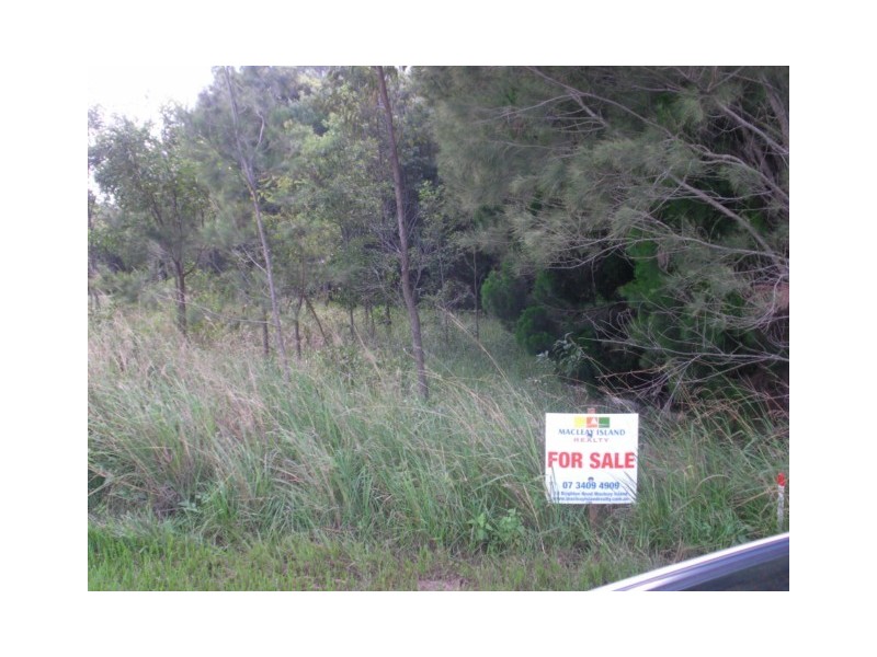 57 SCOTTS RD, Macleay Island QLD 4184