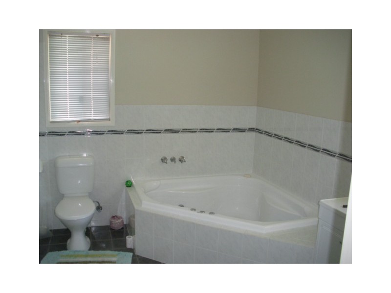 58 – 60 TIMOTHY ST, Macleay Island QLD 4184