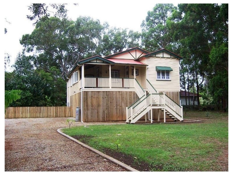 17 Pecan Street, Macleay Island QLD 4184