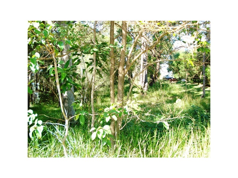 44 Scarborough Tce, Macleay Island QLD 4184