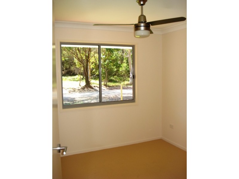 22 Cathy Street, Macleay Island QLD 4184