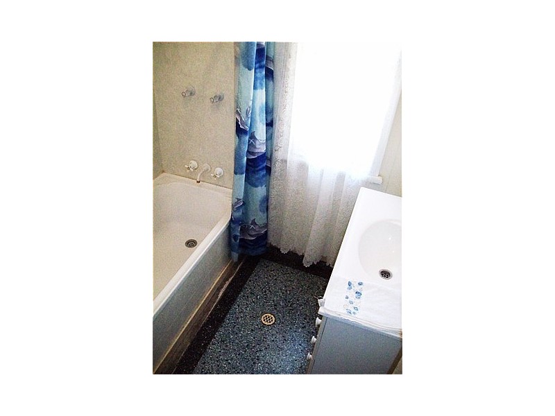 16  Noogie Street, Macleay Island QLD 4184