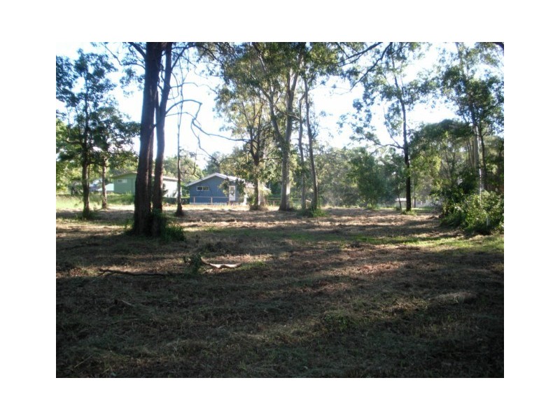 5 Walnut Ct, Macleay Island QLD 4184