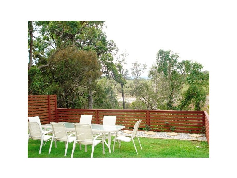 8 Timothy Street, Macleay Island QLD 4184