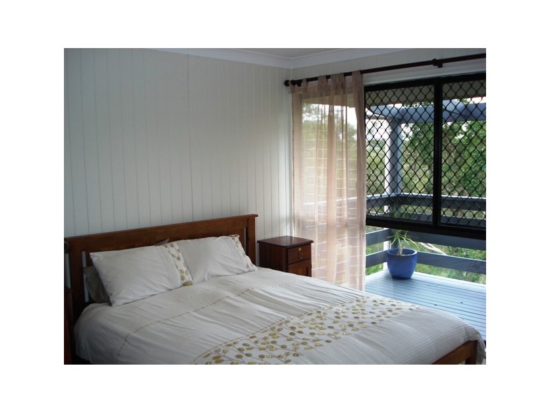 8 Timothy Street, Macleay Island QLD 4184