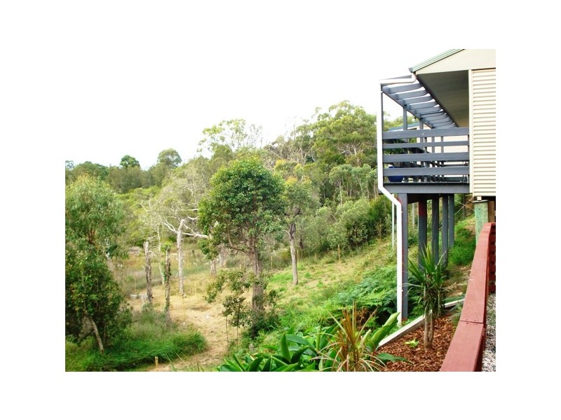 8 Timothy Street, Macleay Island QLD 4184