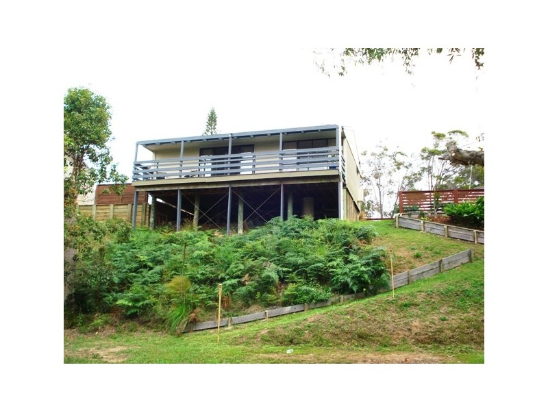 8 Timothy Street, Macleay Island QLD 4184