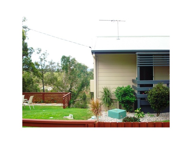 8 Timothy Street, Macleay Island QLD 4184