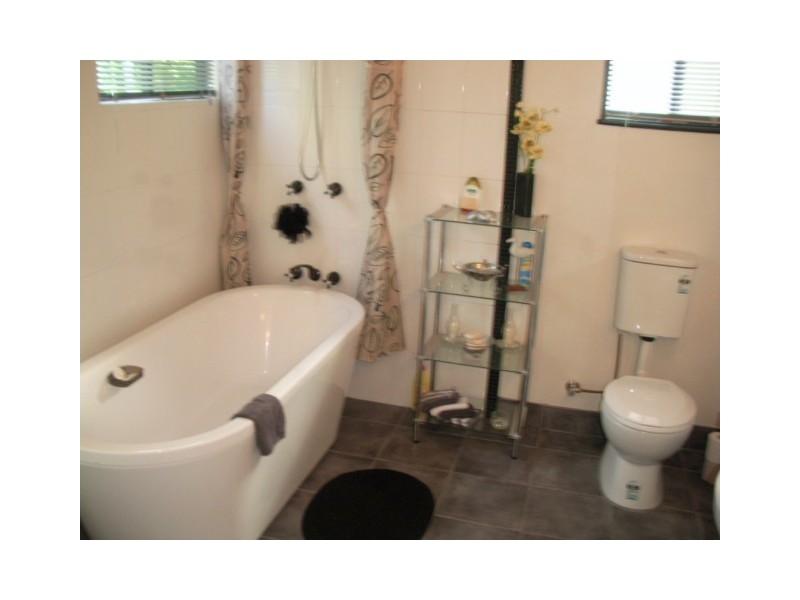 40 The Esplanade, Karragarra Island QLD 4184