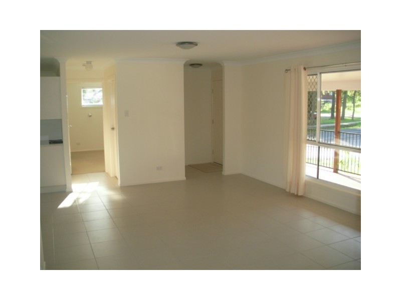 2 MORWONG ST, Macleay Island QLD 4184