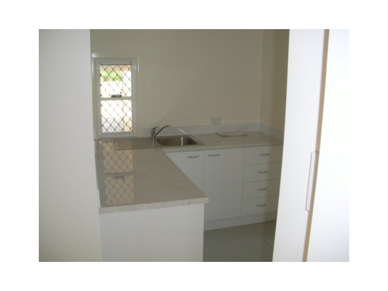 2 MORWONG ST, Macleay Island QLD 4184