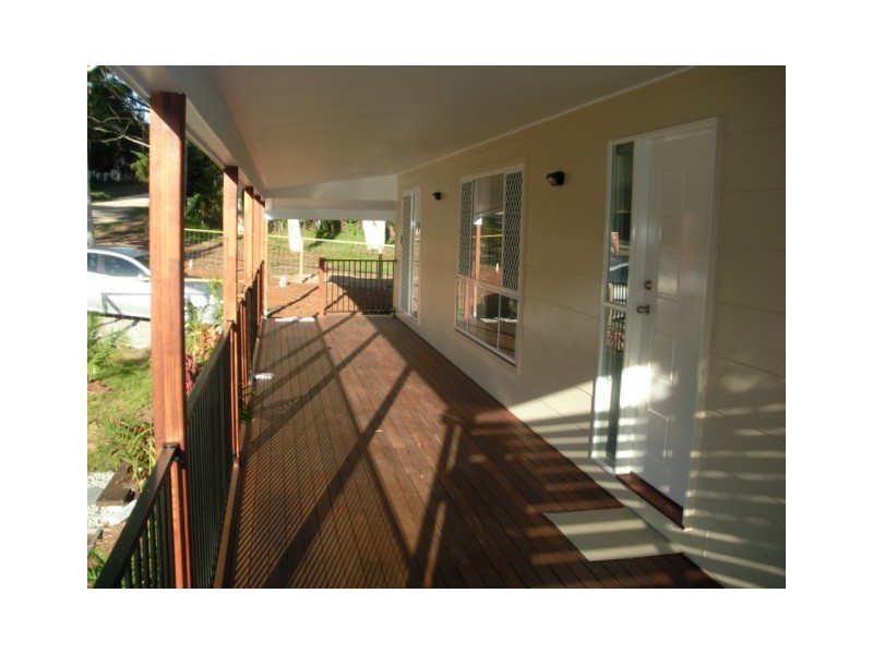 2 MORWONG ST, Macleay Island QLD 4184