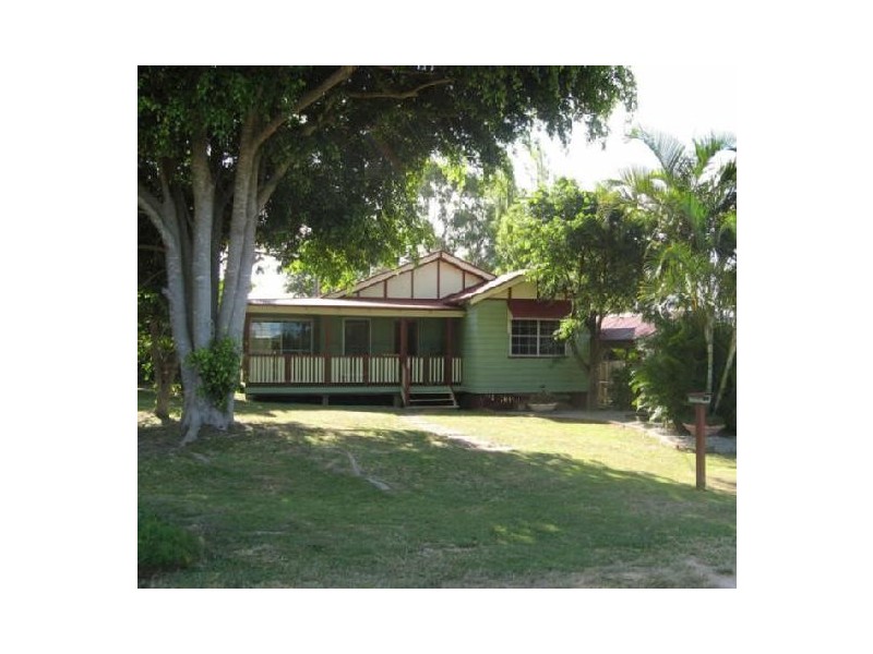 28 Vine Street, Macleay Island QLD 4184
