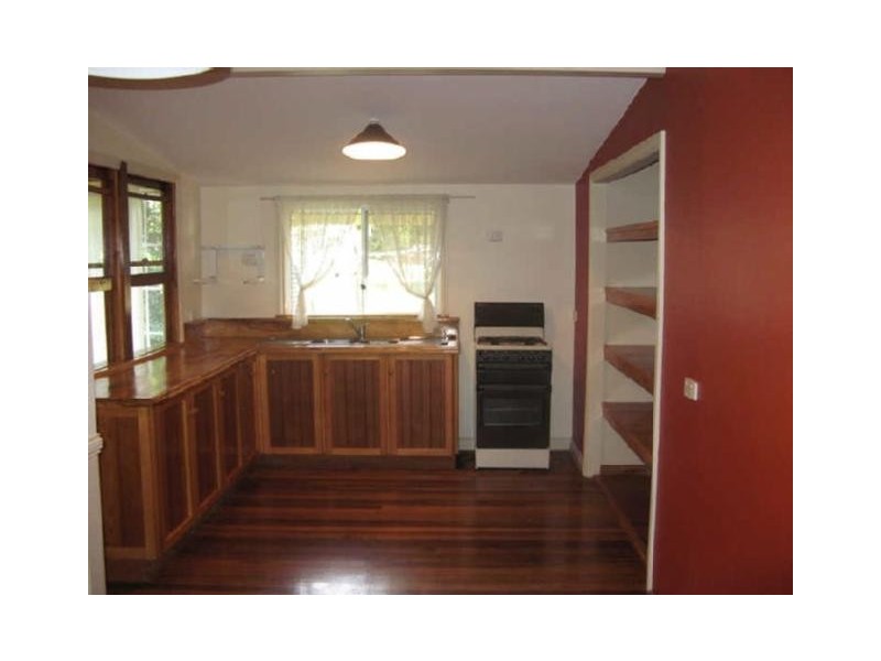 28 Vine Street, Macleay Island QLD 4184