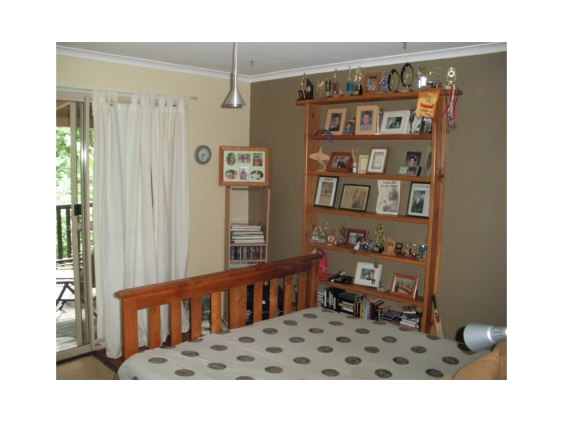 6-10 CON ST, Macleay Island QLD 4184