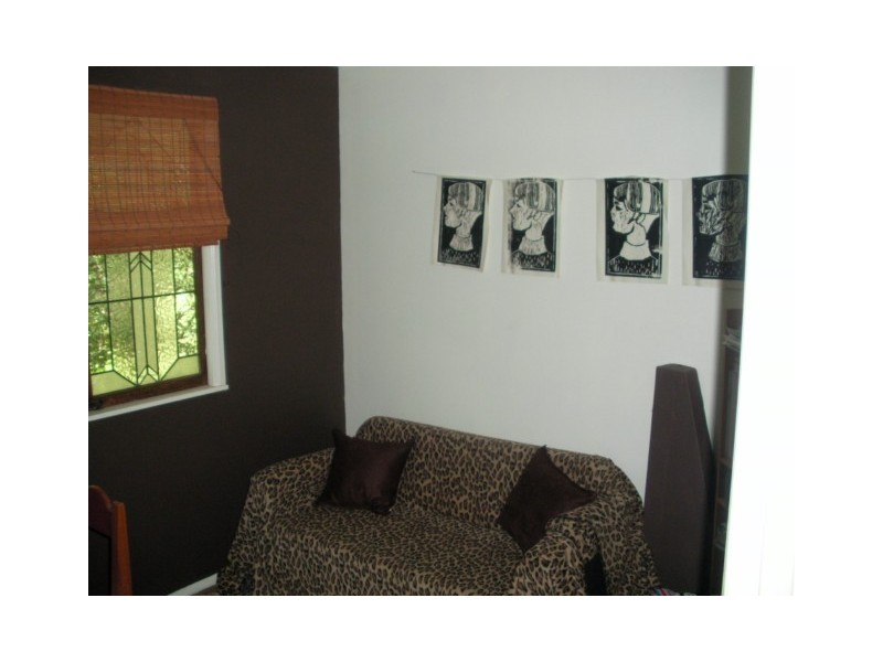 6-10 CON ST, Macleay Island QLD 4184