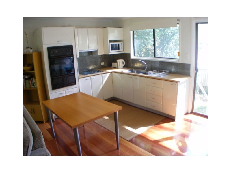 9 ARUMA ST, Macleay Island QLD 4184