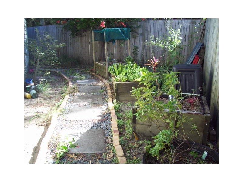 26 ALEXANDER ST, Macleay Island QLD 4184