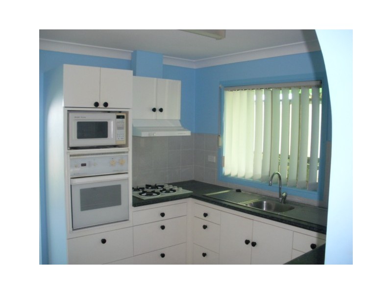 106 WESTERN RD, Macleay Island QLD 4184