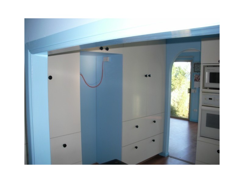 106 WESTERN RD, Macleay Island QLD 4184