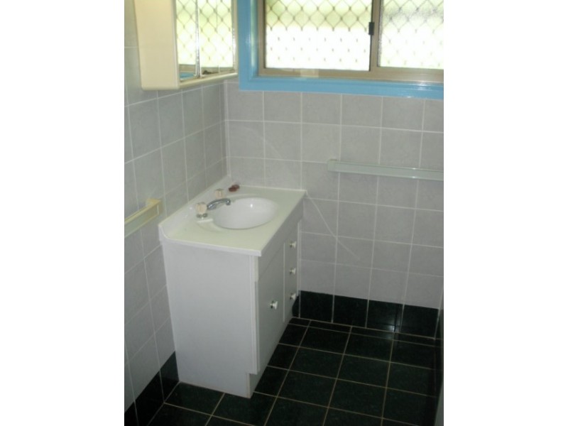 106 WESTERN RD, Macleay Island QLD 4184