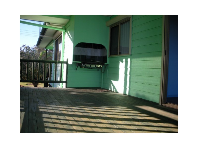 106 WESTERN RD, Macleay Island QLD 4184