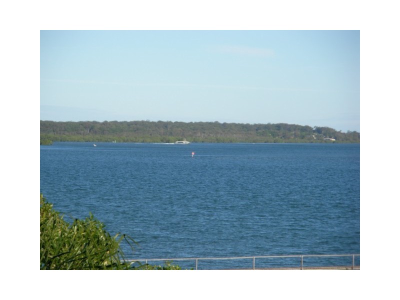 106 WESTERN RD, Macleay Island QLD 4184