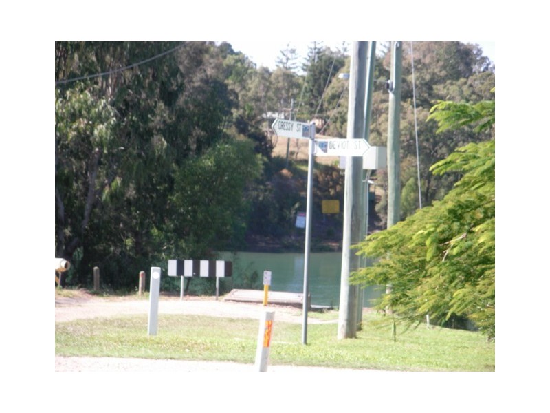 18 CRESSY ST, Macleay Island QLD 4184