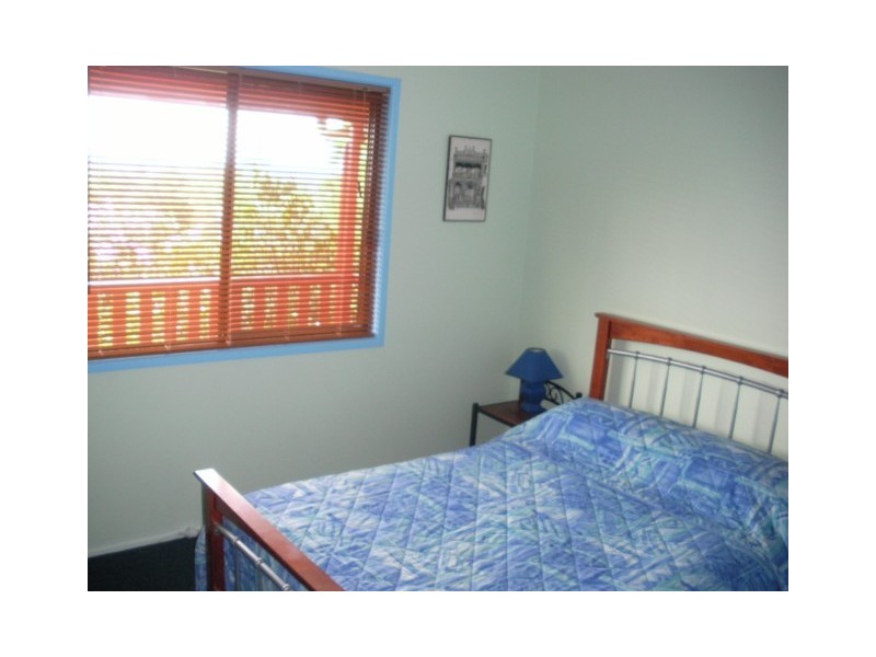 15 ASHTON ST, Macleay Island QLD 4184