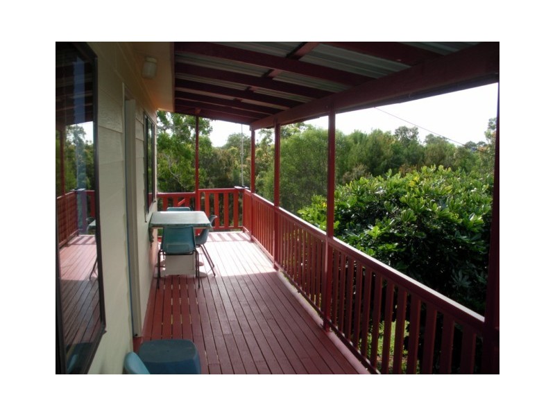 15 ASHTON ST, Macleay Island QLD 4184