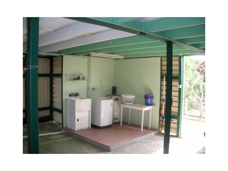 15 ASHTON ST, Macleay Island QLD 4184