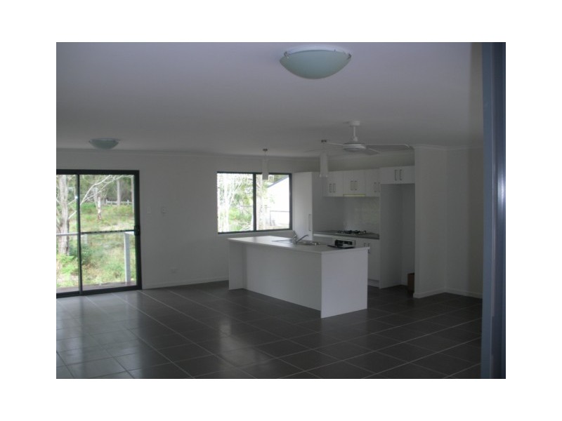 54 COAST RD, Macleay Island QLD 4184