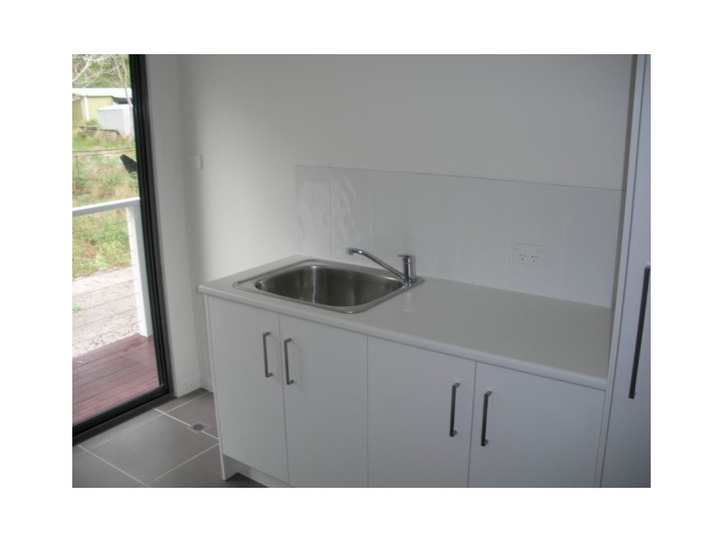 54 COAST RD, Macleay Island QLD 4184
