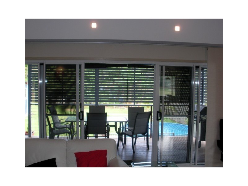 16 Eastbourne St, Macleay Island QLD 4184