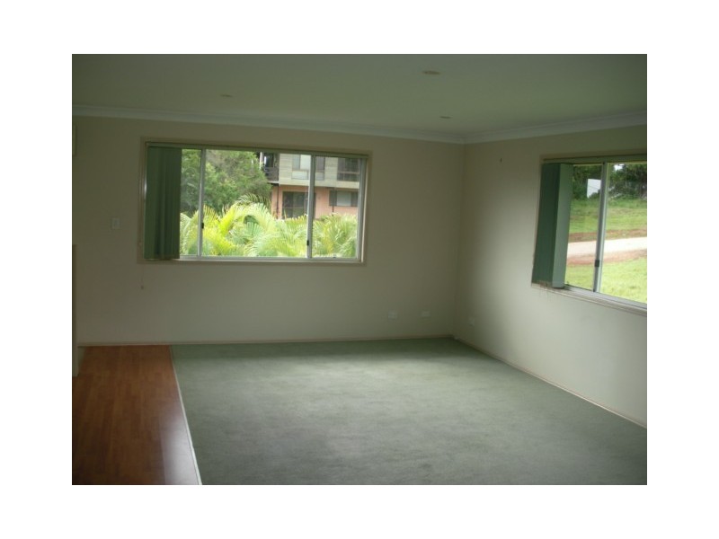 18 EASTBOURNE TCE, Macleay Island QLD 4184