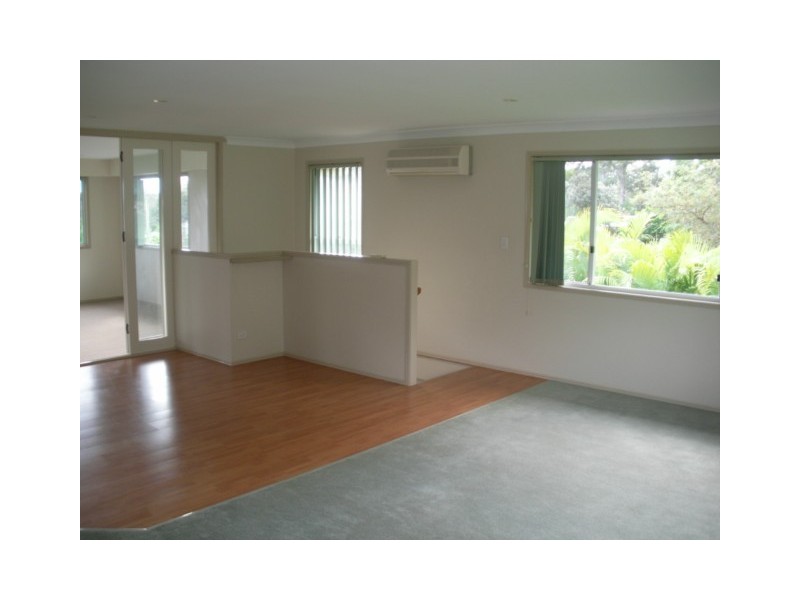 18 EASTBOURNE TCE, Macleay Island QLD 4184