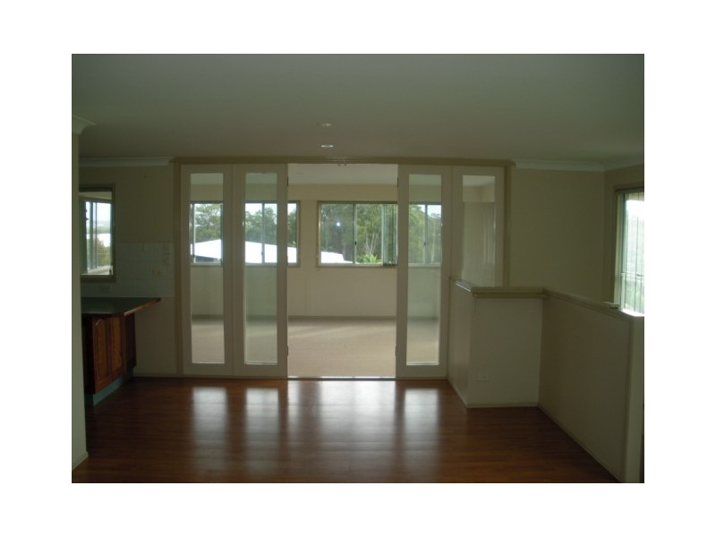 18 EASTBOURNE TCE, Macleay Island QLD 4184