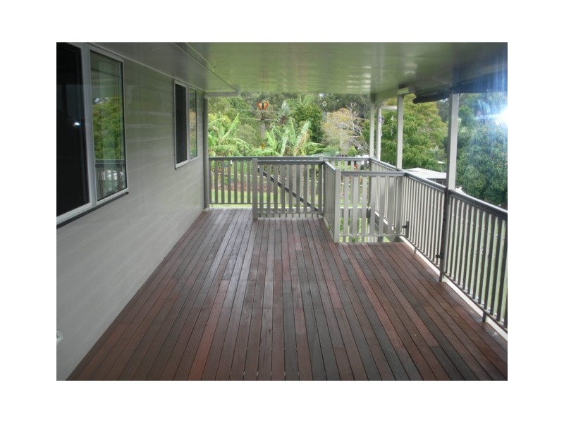 18 EASTBOURNE TCE, Macleay Island QLD 4184