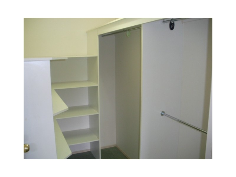 18 EASTBOURNE TCE, Macleay Island QLD 4184