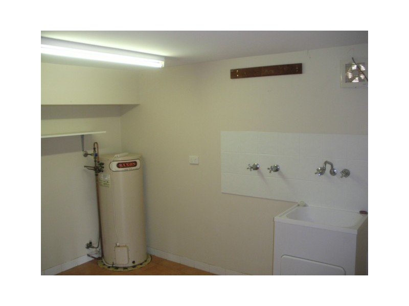 18 EASTBOURNE TCE, Macleay Island QLD 4184