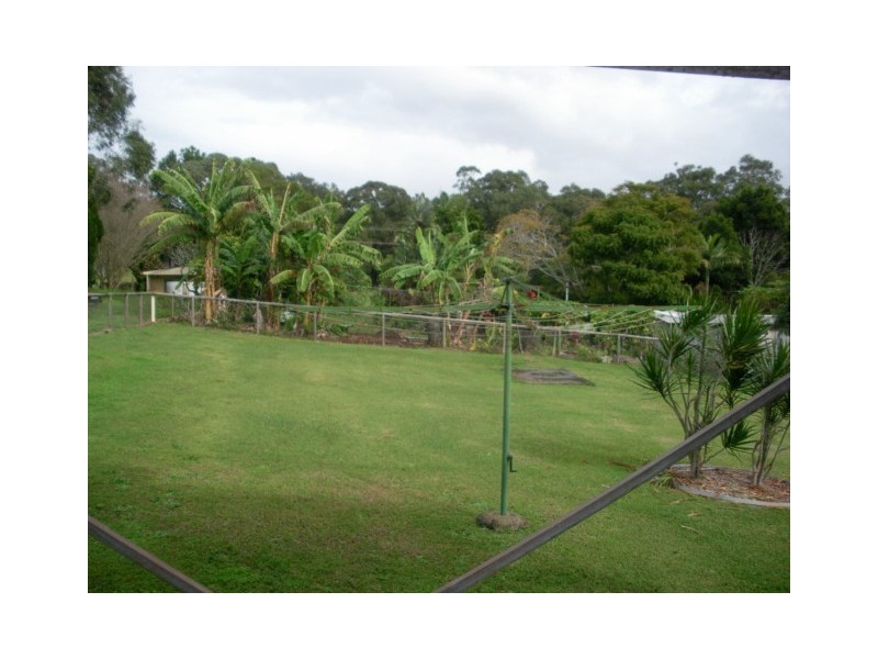 18 EASTBOURNE TCE, Macleay Island QLD 4184