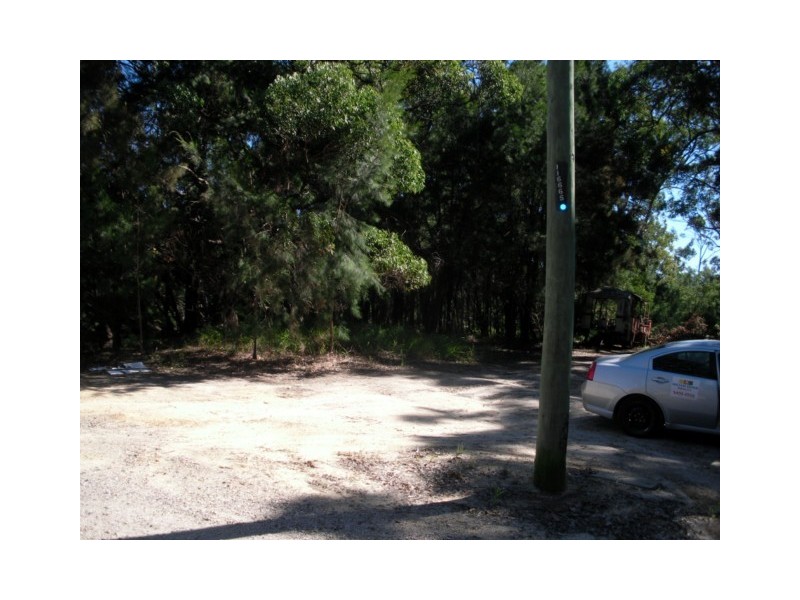 1 NOONDOO ST, Macleay Island QLD 4184