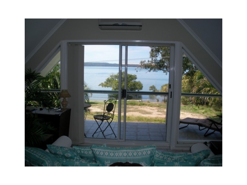 17 KOONWARRA PDE, Macleay Island QLD 4184
